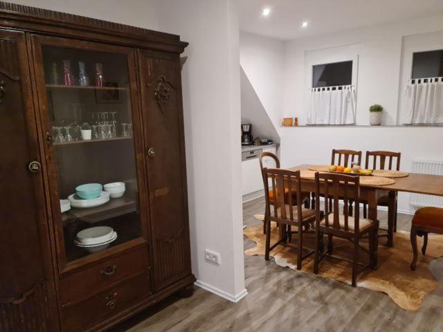 Pilgrims "Rosalie" Grosse Fewo Mit 3 Schlafzimmern, 1Bad, 2 Wc, Balkon, Fast Internet Brilon Exterior photo